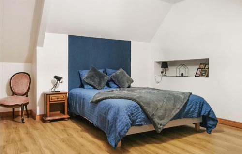 Amazing home in La Maugon with WiFi and 4 Bedrooms