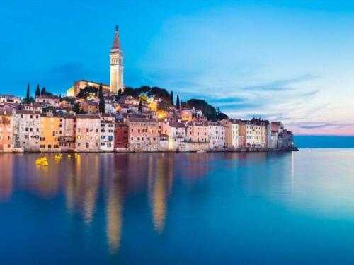 Rovinj Seaside Apartment with Balcony, Rovinj (foto 2)