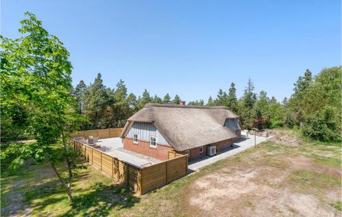 Gorgeous Home In Rm With Indoor Swimming Pool