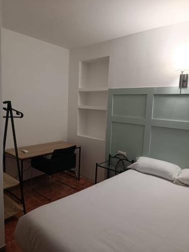 ROOMS Los MONTES - image 10