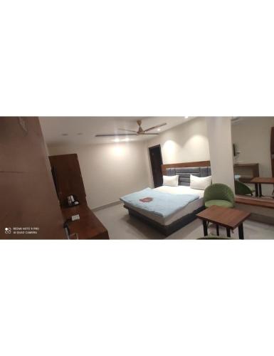 Hotel Crystal, Ganganagar