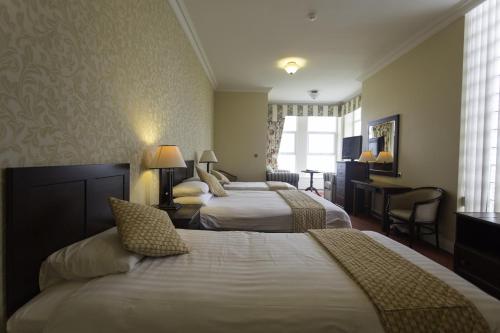Sandhouse Hotel - image 2