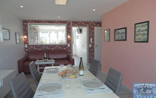 ESPLANADE FRONT DE MER 109 1er Etage Lit fait wifi Taxe de Sejour incluse in Le Treport