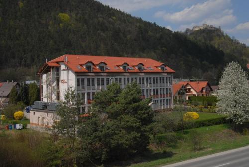 Hotel Podhradie - Považská Bystrica