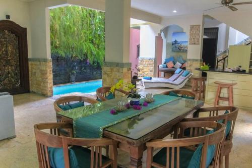 Largest Villa in Kuta Royal C1 - Turquoise Villa