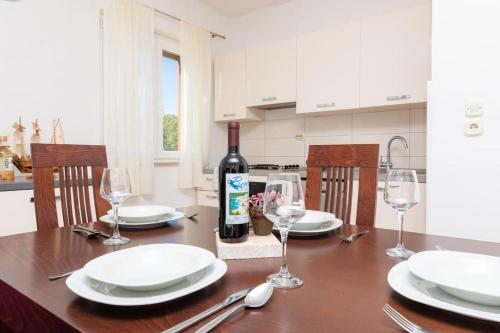 Konyha, BENTO apartment - best VIEW on town and sea in Praznica