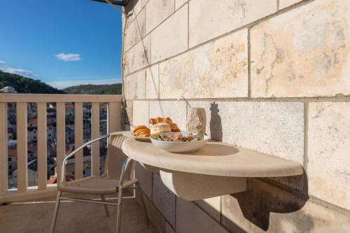 Létesítmények, BENTO apartment - best VIEW on town and sea in Praznica