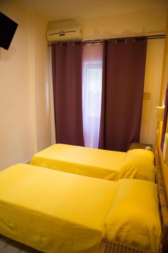 Lanzies Guesthouse - image 8