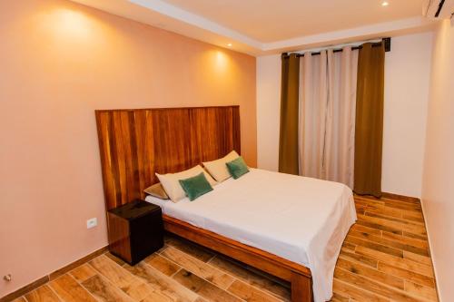 Résidence Decamaret Warang (Residence Decamaret Warang) in Ouoran