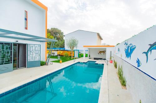 Baseinas, Résidence Decamaret Warang (Residence Decamaret Warang) in Ouoran