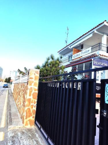 GOLDEN TOWER pension Auto Check-in in Gandia