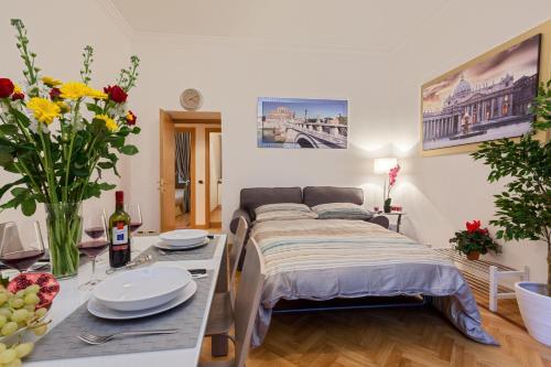 Vatican Loris House - image 6