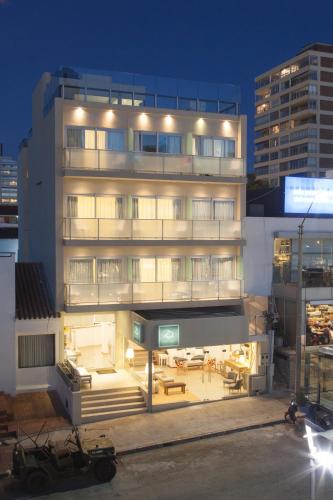 مدخل, 20 Hotel in Peninsula