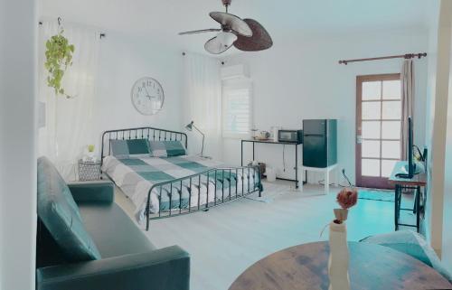 Master Bedroom with Sauna & Hot Tub in Central OC in Midway City, USA