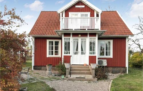 Nice Home In lmeboda With Wifi And 2 Bedrooms