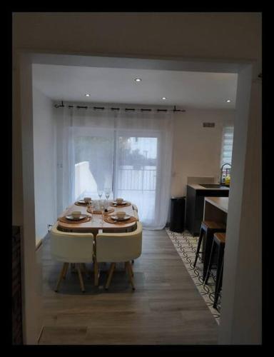 COSY HOME - Wifi - Paris/Orly - Accès 24/24 (COSY HOME - Wifi - Paris/Orly - Acces 24/24) in Sainte-Geneviève-des-Bois
