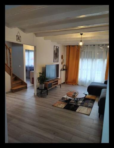 COSY HOME - Wifi - Paris/Orly - Accès 24/24 (COSY HOME - Wifi - Paris/Orly - Acces 24/24) in Sainte-Geneviève-des-Bois