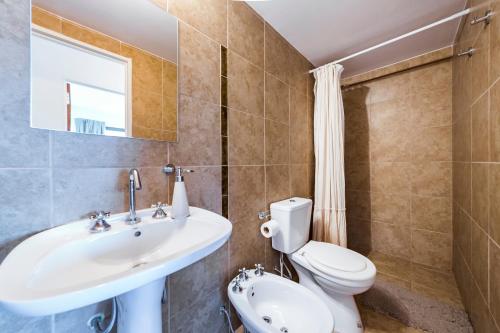 One-Bedroom Apartment image 9