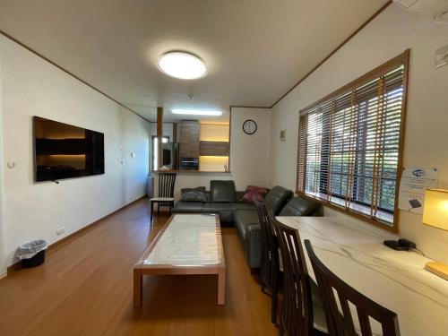 Shared lounge/TV area