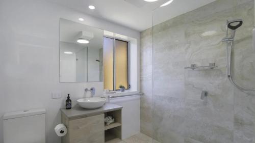 Instalaciones, Umina Beach Ocean View - Waterfront Umina Beach in Umina Beach