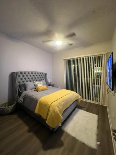 A-Class Luxury 2 Bedrooms Apt in Woodland Hills CA