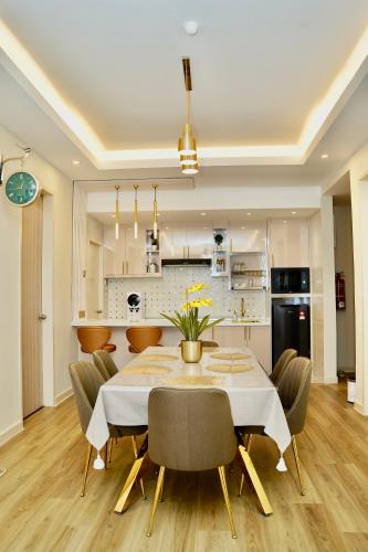 Casa Callisto Homestay - New Seaview with pool 3BR Apartment Ladang Tanjung in Kuala Terengganu