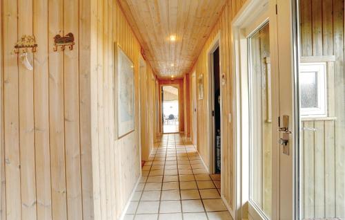 Παροχές, Awesome Home In Allinge With 4 Bedrooms, Sauna And Wifi in Άλινγκε