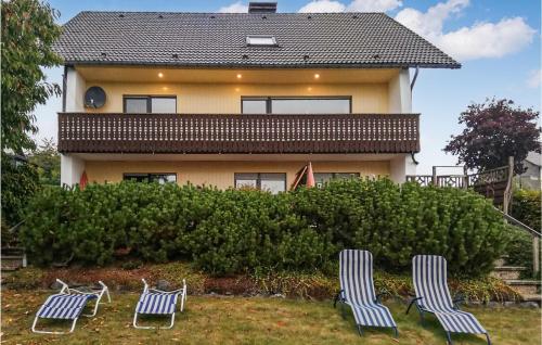 Two-Bedroom Apartment in Medebach-Dudinghausen - image 3