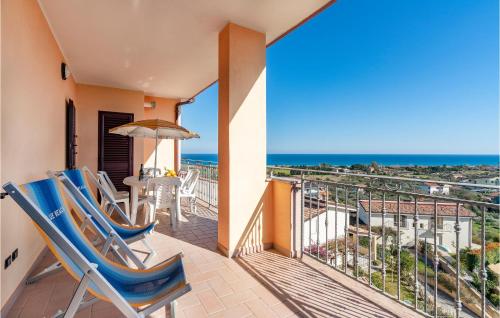  Stunning apartment in Badolato CZ with 3 Bedrooms and WiFi in Badolato
