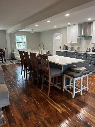 Konyha, Fun Country Living in Plant City (Florida)