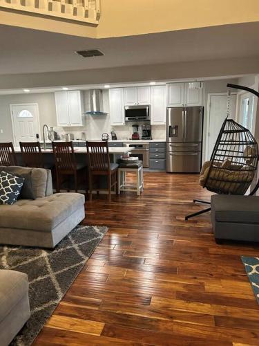 Konyha, Fun Country Living in Plant City (Florida)