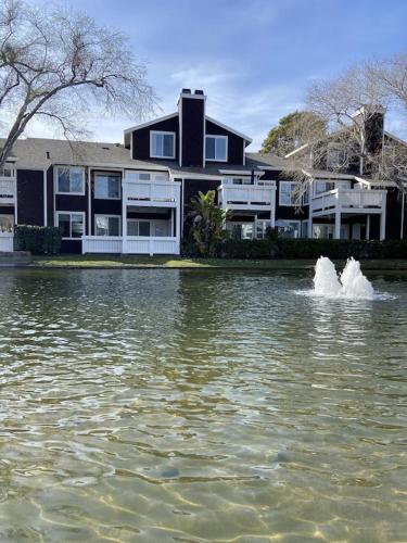 Tranquil Condo with Water Views on Bay Trail!