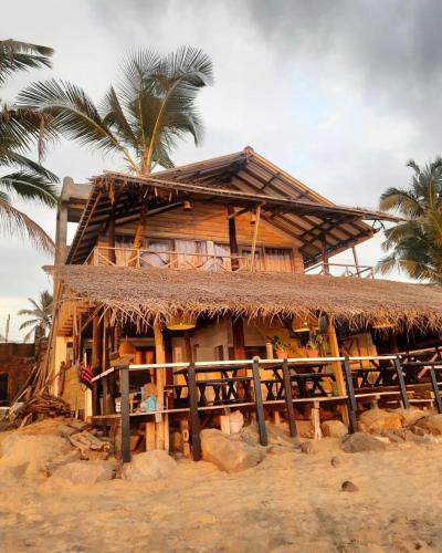 المنظر الخارجي, Indika Beach Villa in جالا