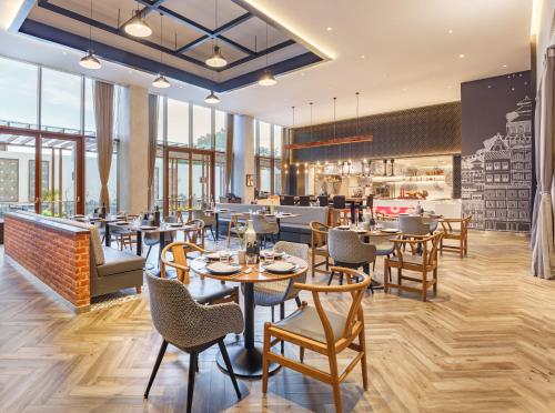 ห้องอาหาร, ไฮแอท เซ็นทริก กาฐมาณฑุ (Hyatt Centric Kathmandu) in เตกุ กาลีมาตี