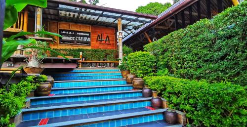 Aha Lanta Cozy Hostel in Koh Lanta