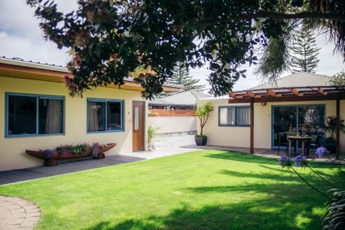 Futuna Rocks Motel Futuna Rocks Motel