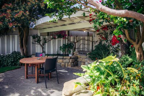 Futuna Rocks Motel Futuna Rocks Motel