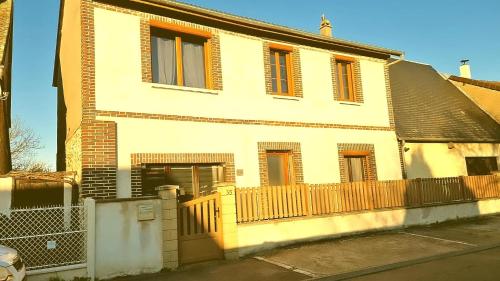 Maison 6 personnes avec jardin et véranda " Les chicoufs "