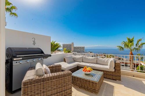 Panoramic View Duplex Apt by Dream Homes Tenerife