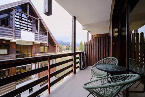 Buitenkant, Forest Nest with mountain view in Poiana Tapului