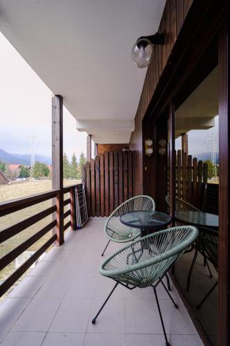 Uitzicht, Forest Nest with mountain view in Poiana Tapului