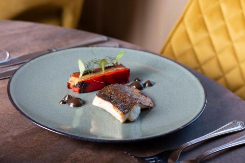 The Old Crown Coaching Inn - image 9