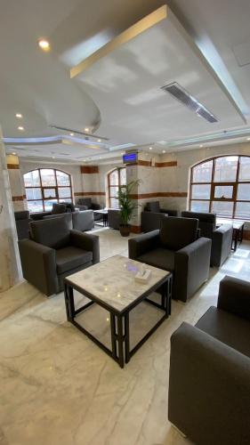 فندق العينية  (Al Ayniah Hotel) in الظاهرة