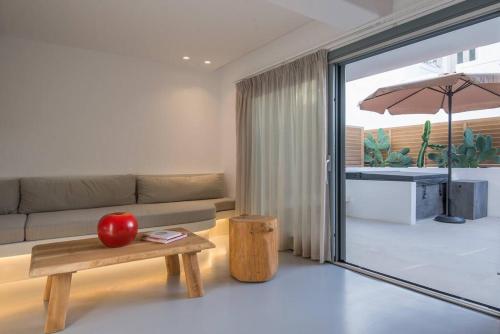 ABA Ηospitalité Paros -The Superior Suite, Naousa