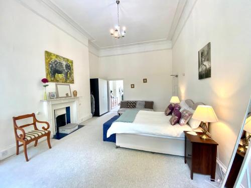 Grosvenor Apartments in Bath - Great for Families, Groups, Couples, 80 sq m, Parking, Bath (photo 9)