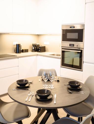 Tran Chien Apartment with free private parking - main image