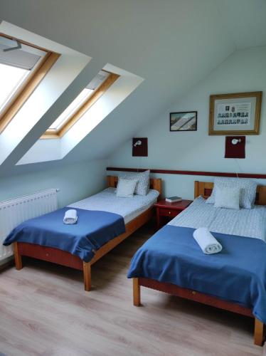 Hollo es Barany Vendeghaz in Herend