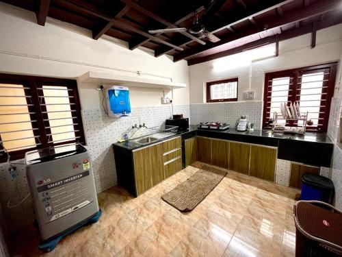 Holiday Home #Vibrant#Hear of the City #Family Only in Kadri