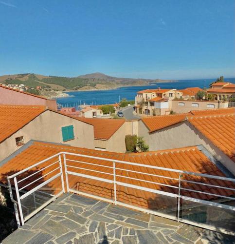 "Villa Llum i Mar", au coeur de Banyuls sur mer, 3 chambres avec climatisation, 2 SDB, garage,6 personnes, classée 3 étoiles - Location, gîte - Banyuls-sur-Mer