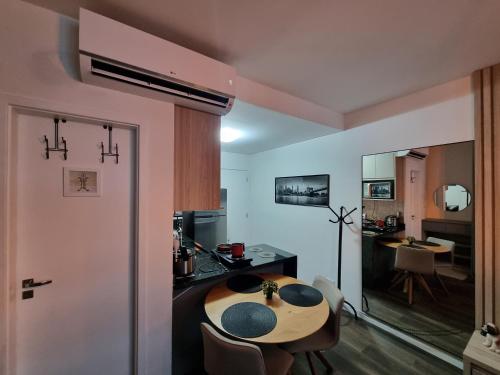 Flat luxo, mobiliado c/ ar, wi-fi, pisc. e academia, Barueri (foto 9)